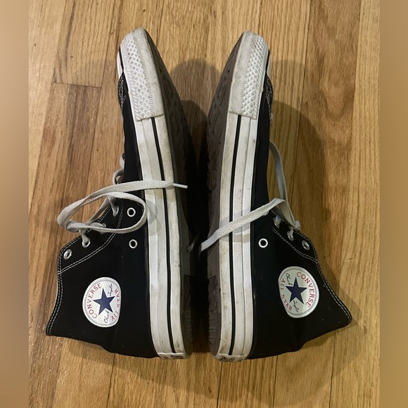 Converse Chuck Taylor Men’s All Star Canvas Black/White High-Top Sneakers(12) - Picture 5 of 11